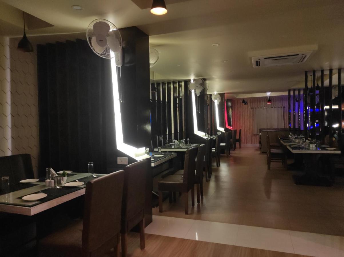 Hotel Paradise - Biswanath Chariali Bishnath Buitenkant foto