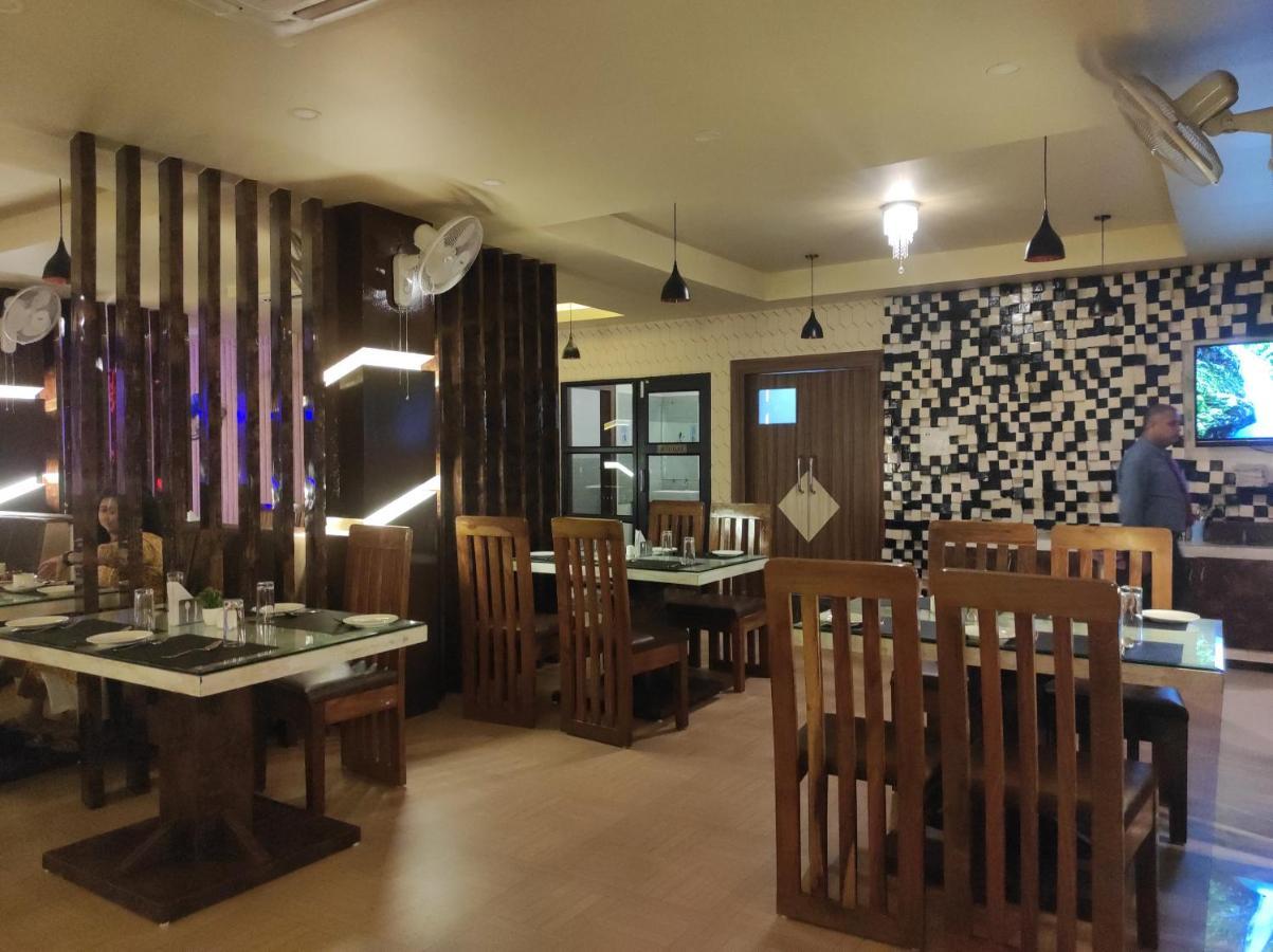 Hotel Paradise - Biswanath Chariali Bishnath Buitenkant foto