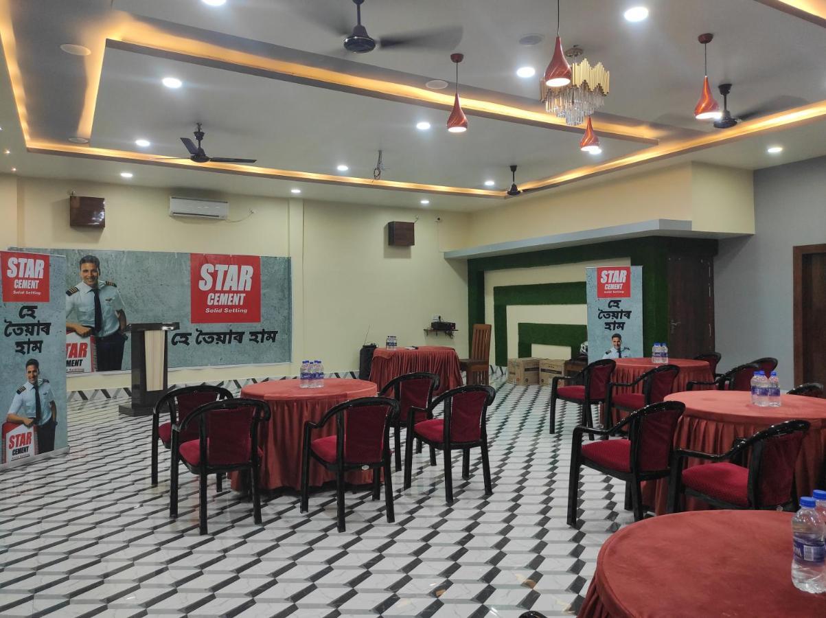 Hotel Paradise - Biswanath Chariali Bishnath Buitenkant foto